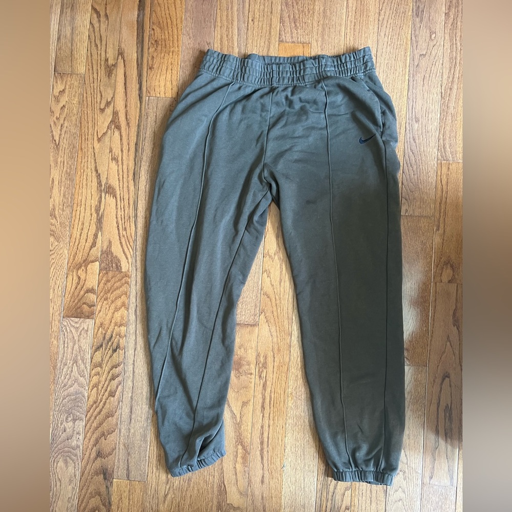 Nike sweats
